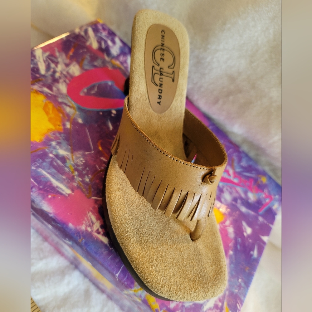 Women Leather Shoe, Slide Sandal, NEW. Sizes 5- 10, Half Sizes 5.5 - 9.5. - Picture 2 of 7
